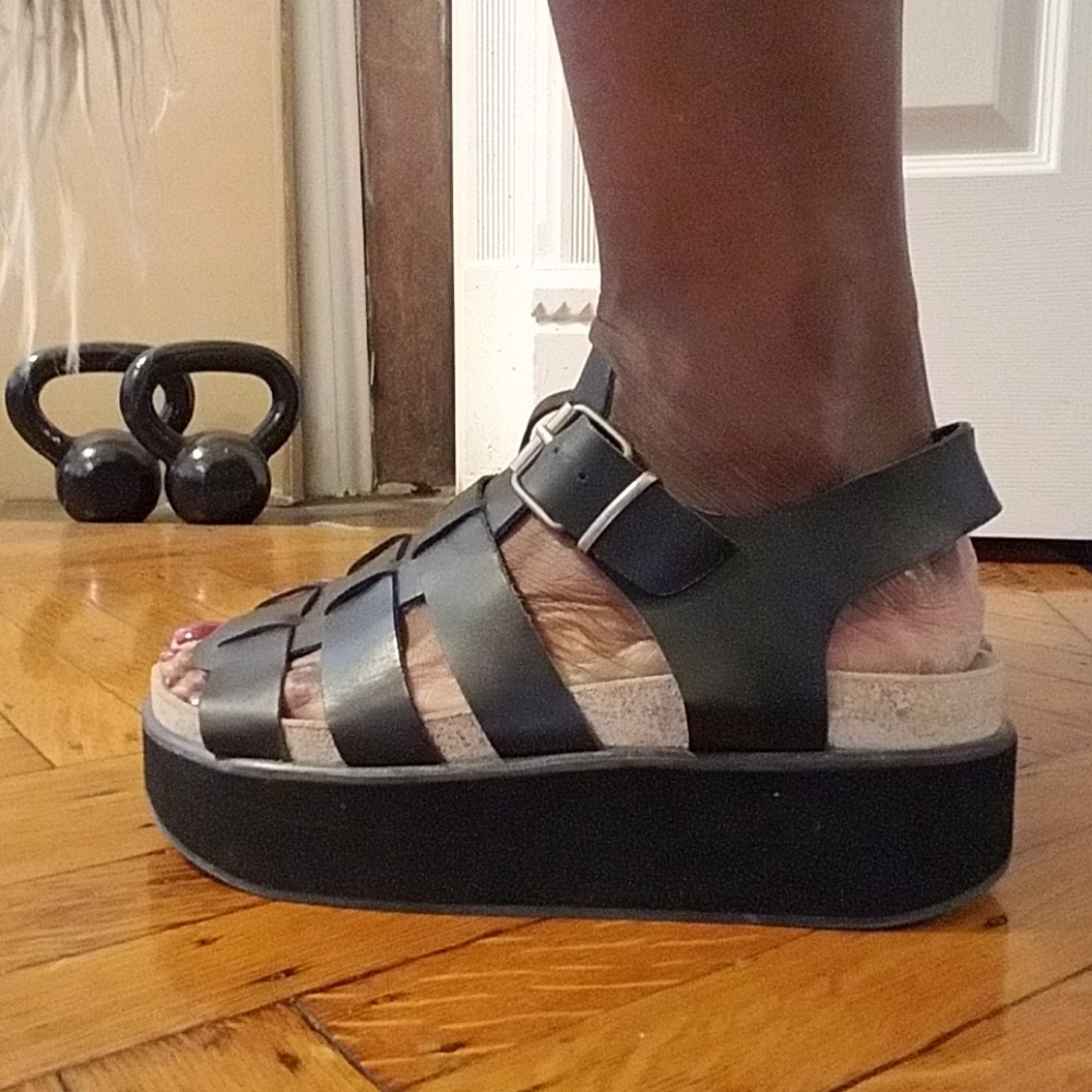 Platform sandals - Picture 5 of 5